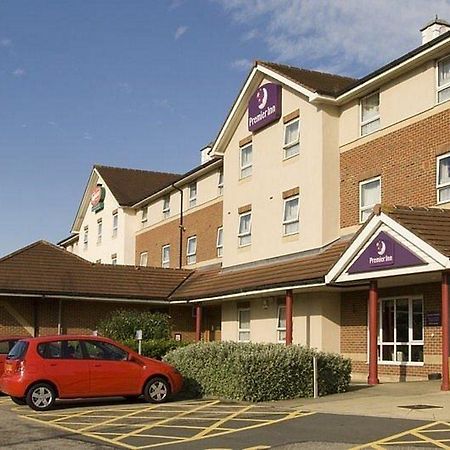 Premier Inn Newcastle - Metro Centre เกทส์เฮด ภายนอก รูปภาพ