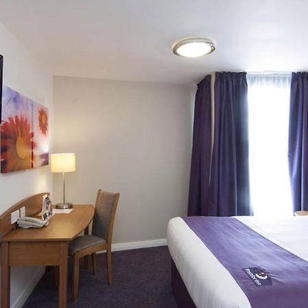 Premier Inn Newcastle - Metro Centre เกทส์เฮด ภายนอก รูปภาพ