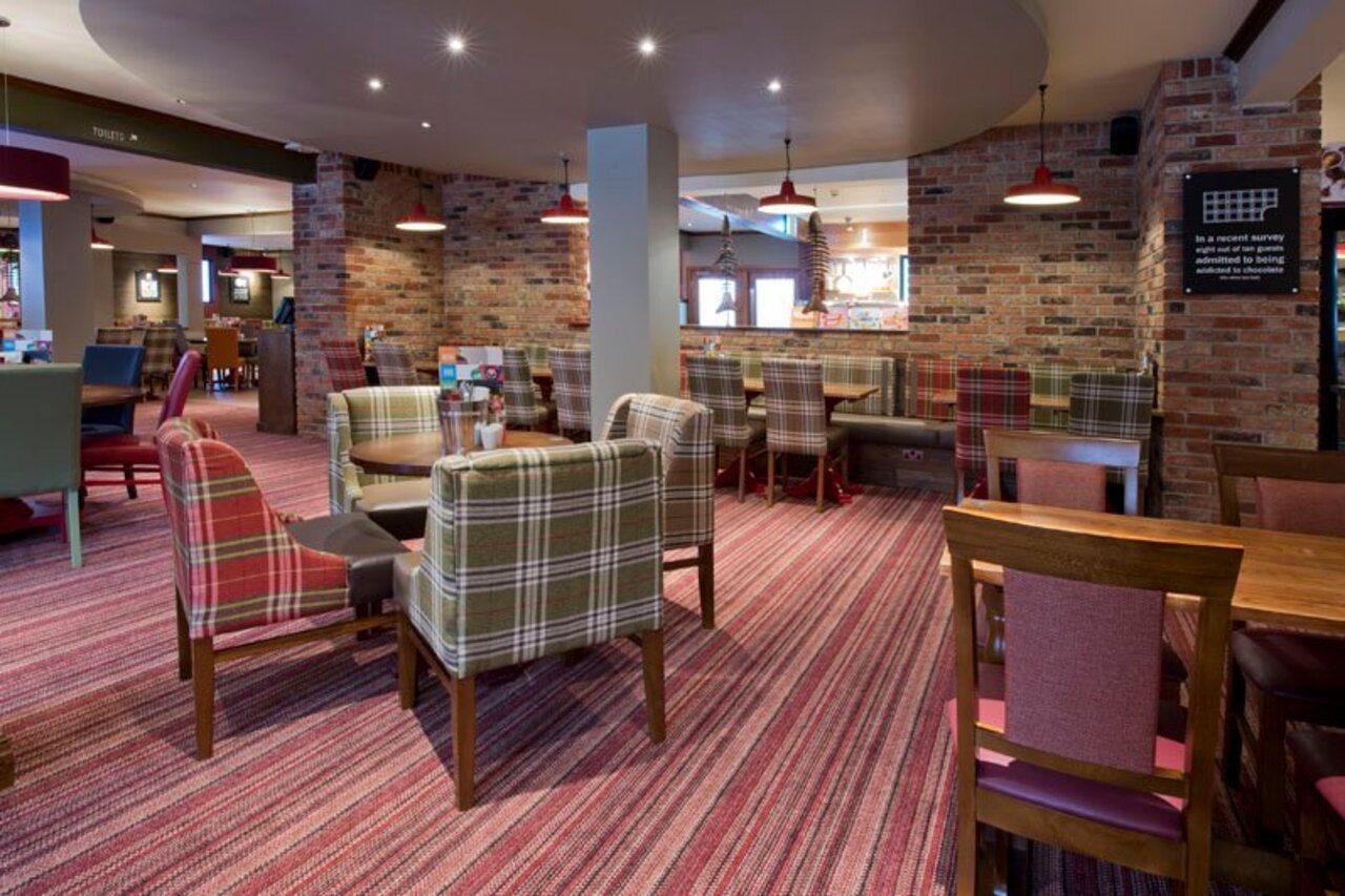 Premier Inn Newcastle - Metro Centre เกทส์เฮด ภายนอก รูปภาพ