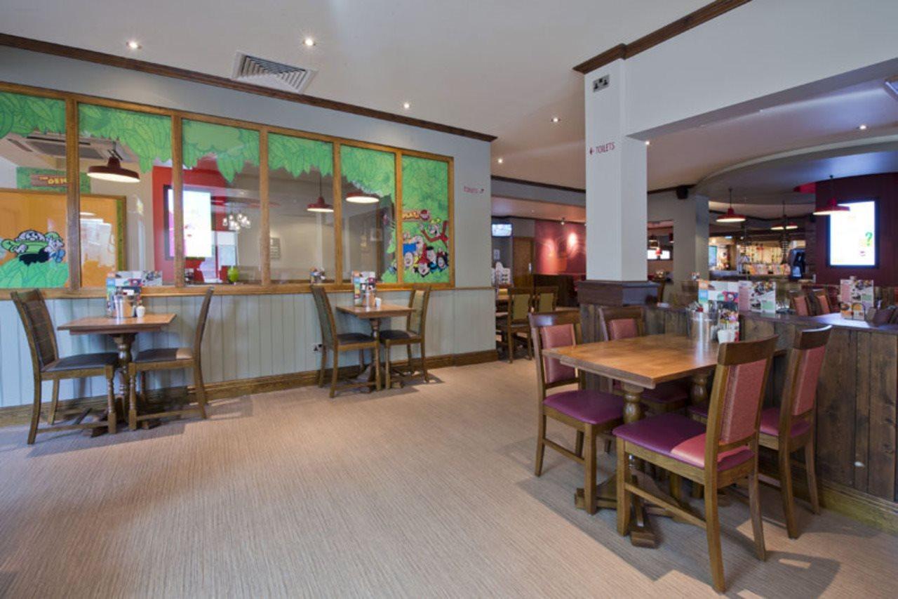 Premier Inn Newcastle - Metro Centre เกทส์เฮด ภายนอก รูปภาพ