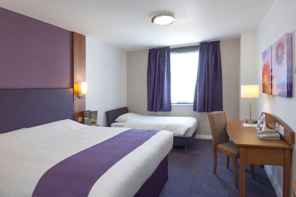 Premier Inn Newcastle - Metro Centre เกทส์เฮด ห้อง รูปภาพ