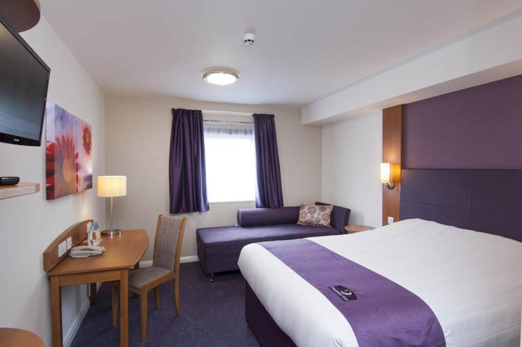 Premier Inn Newcastle - Metro Centre เกทส์เฮด ภายนอก รูปภาพ