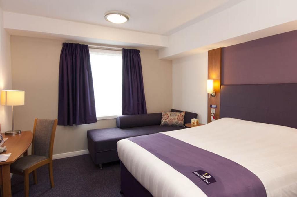 Premier Inn Newcastle - Metro Centre เกทส์เฮด ห้อง รูปภาพ