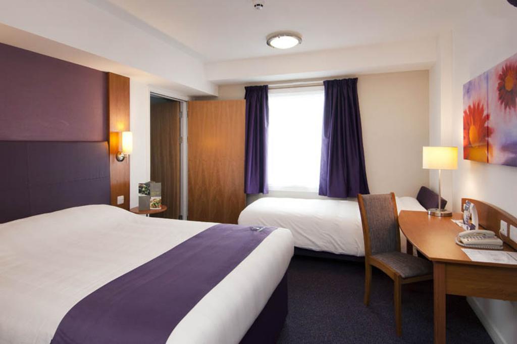 Premier Inn Newcastle - Metro Centre เกทส์เฮด ห้อง รูปภาพ