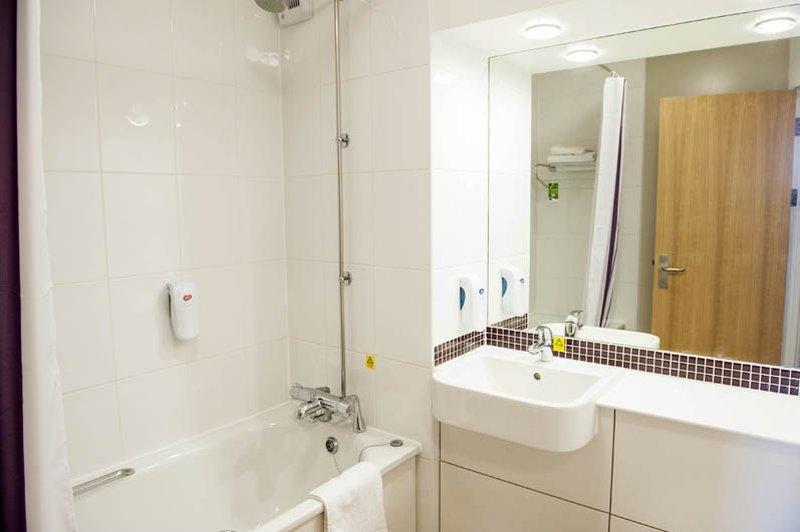 Premier Inn Newcastle - Metro Centre เกทส์เฮด ภายนอก รูปภาพ