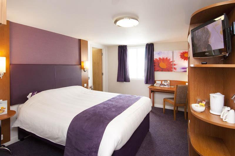 Premier Inn Newcastle - Metro Centre เกทส์เฮด ภายนอก รูปภาพ
